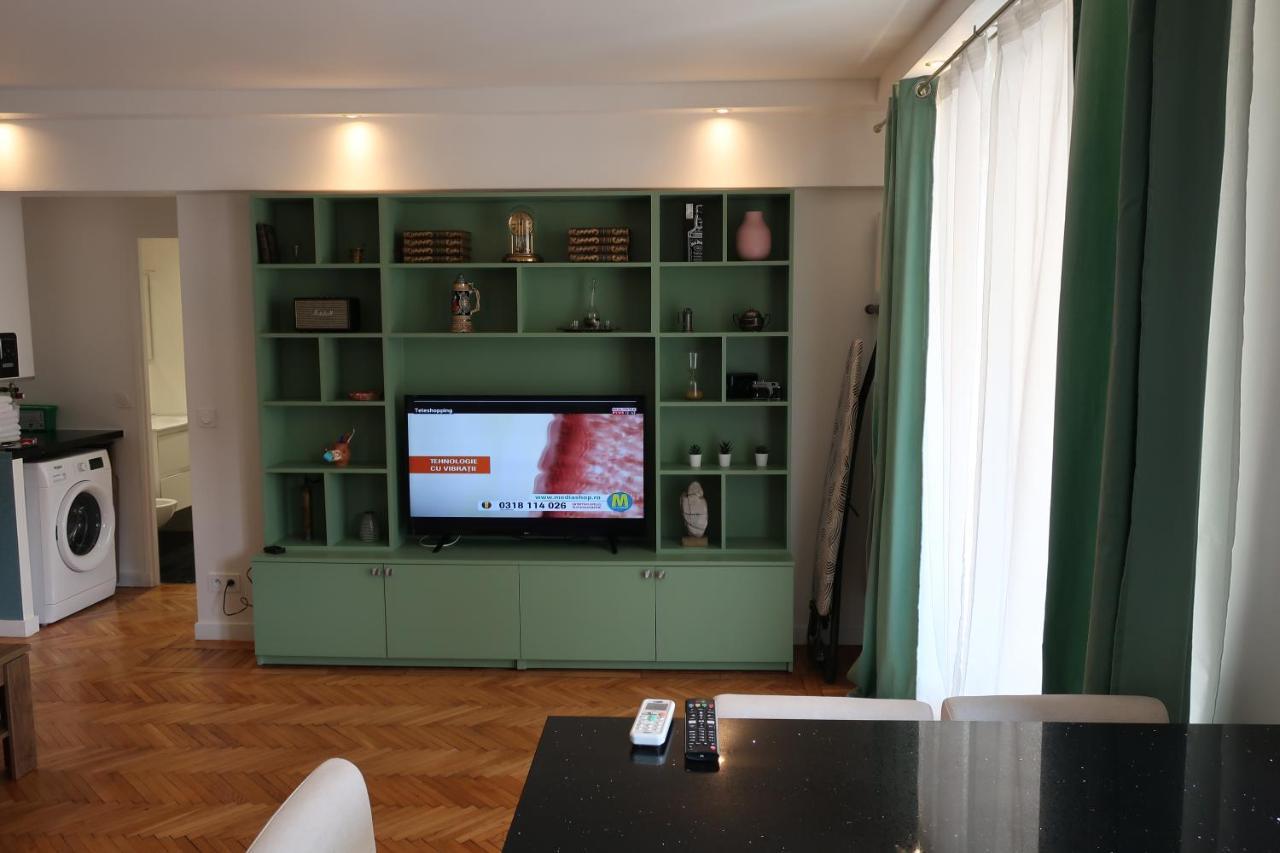 Central 2 Appartement Craiova Buitenkant foto