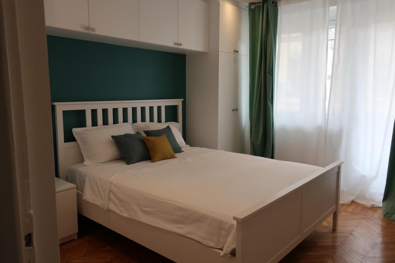 Central 2 Appartement Craiova Buitenkant foto